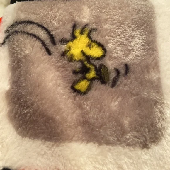 Comic Style Peanuts Snoopy Woodstock Blanket Throw NWT - Picture 2 of 4